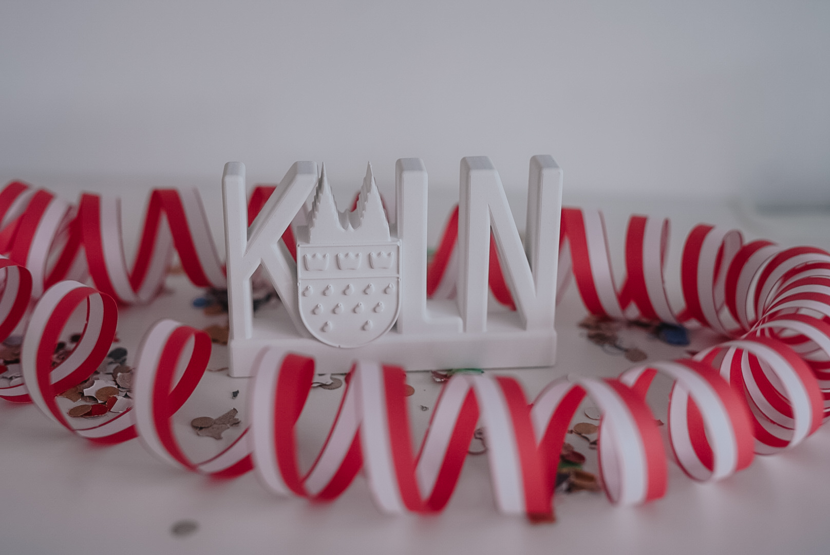 Köln Schriftzug mit Dom & Wappen