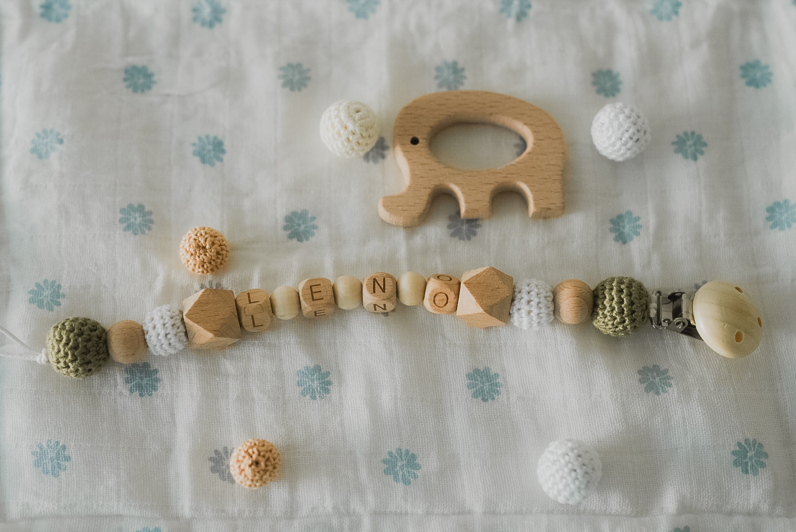 Schnullerkette personalisiert mit Namen