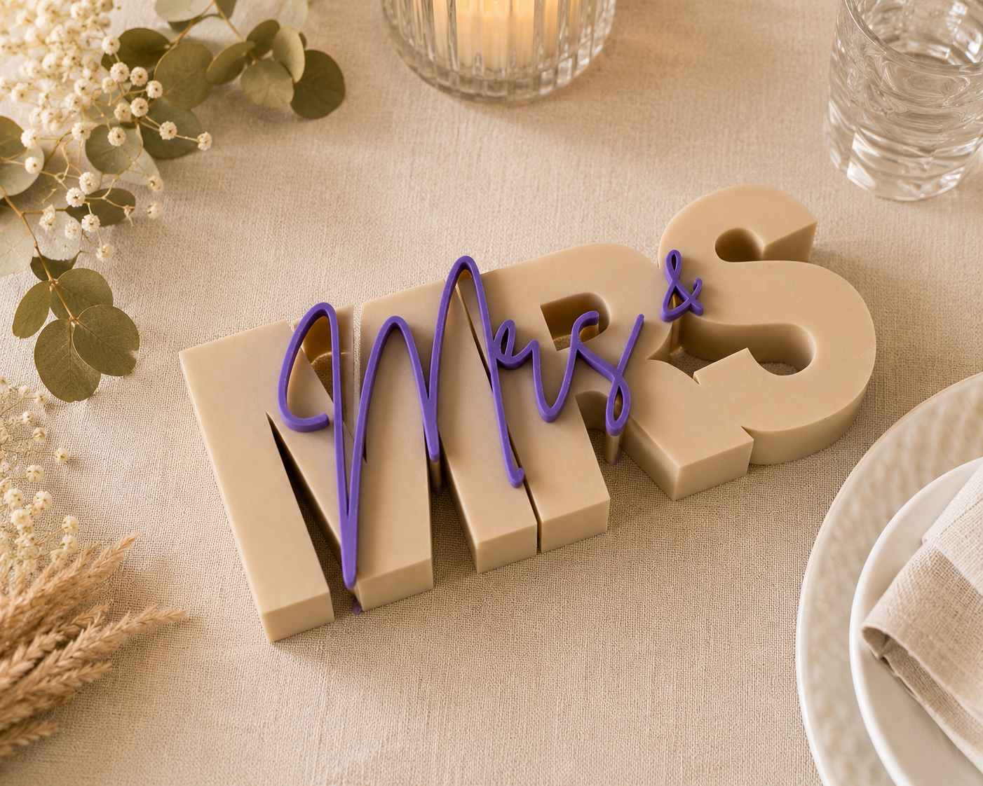 Mrs & Mrs Schriftzug als Hochzeitsgeschenk