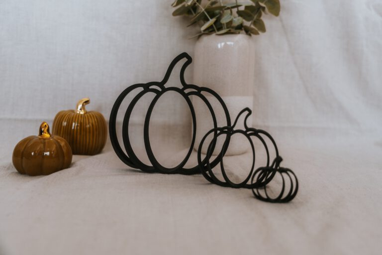 Kürbis Deko „Pumpkin Family“ – minimalistische 3D Herbstdeko