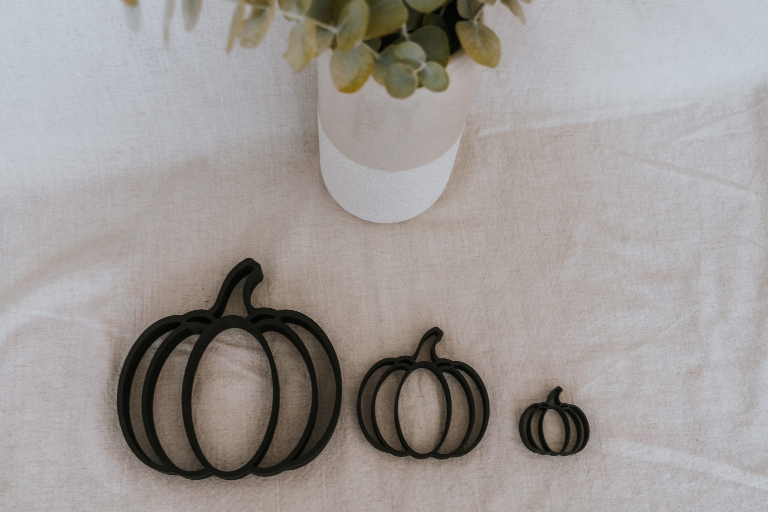 Kürbis Deko „Pumpkin Family“ – minimalistische 3D Herbstdeko – Bild 8